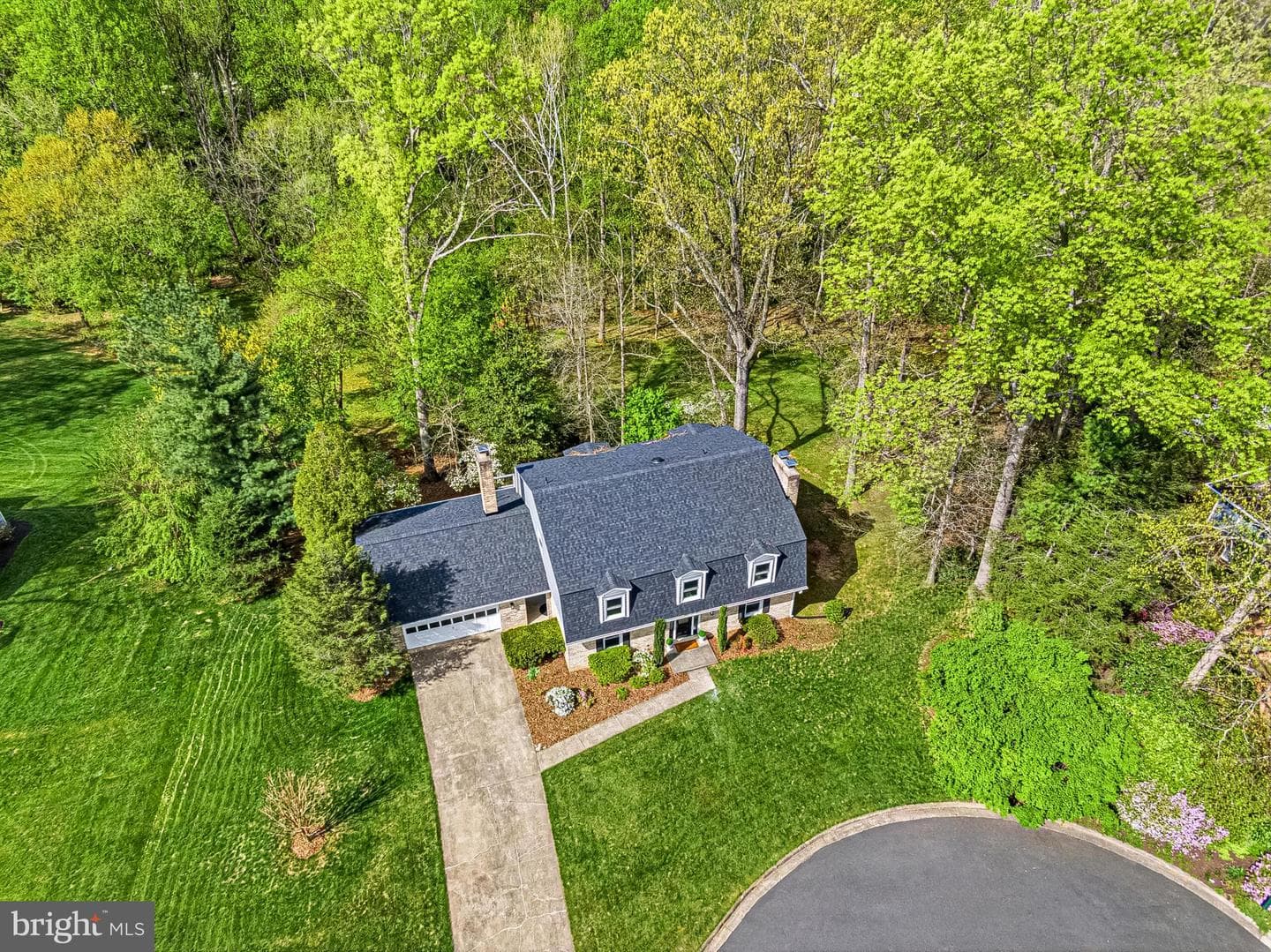 2102 Twin Mill Lane photo 9