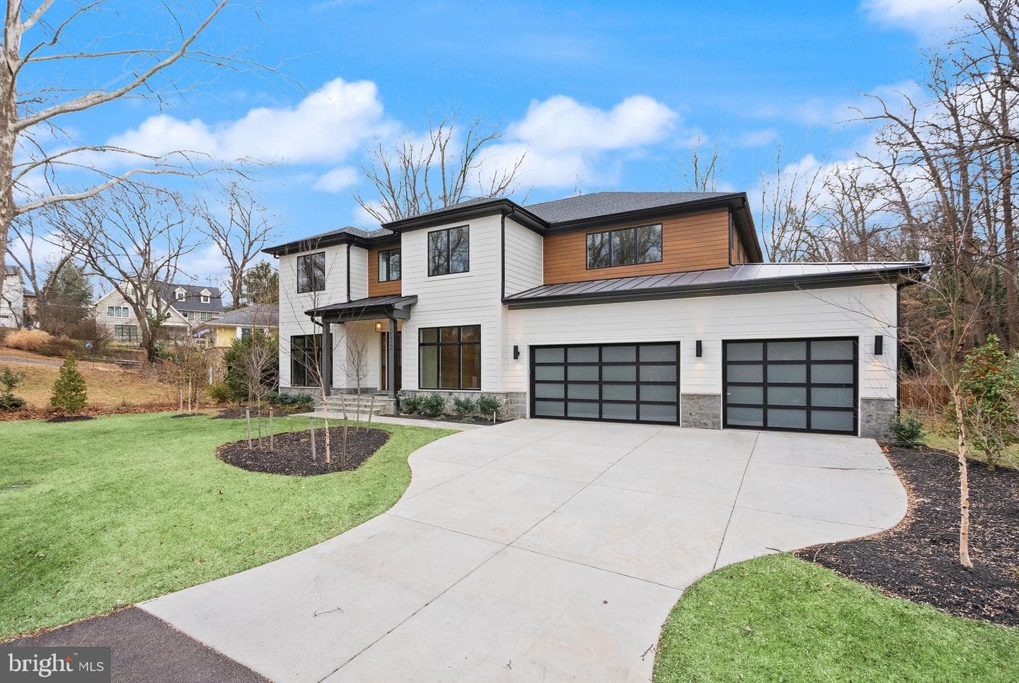 6013 Woodland Terrace, Mclean