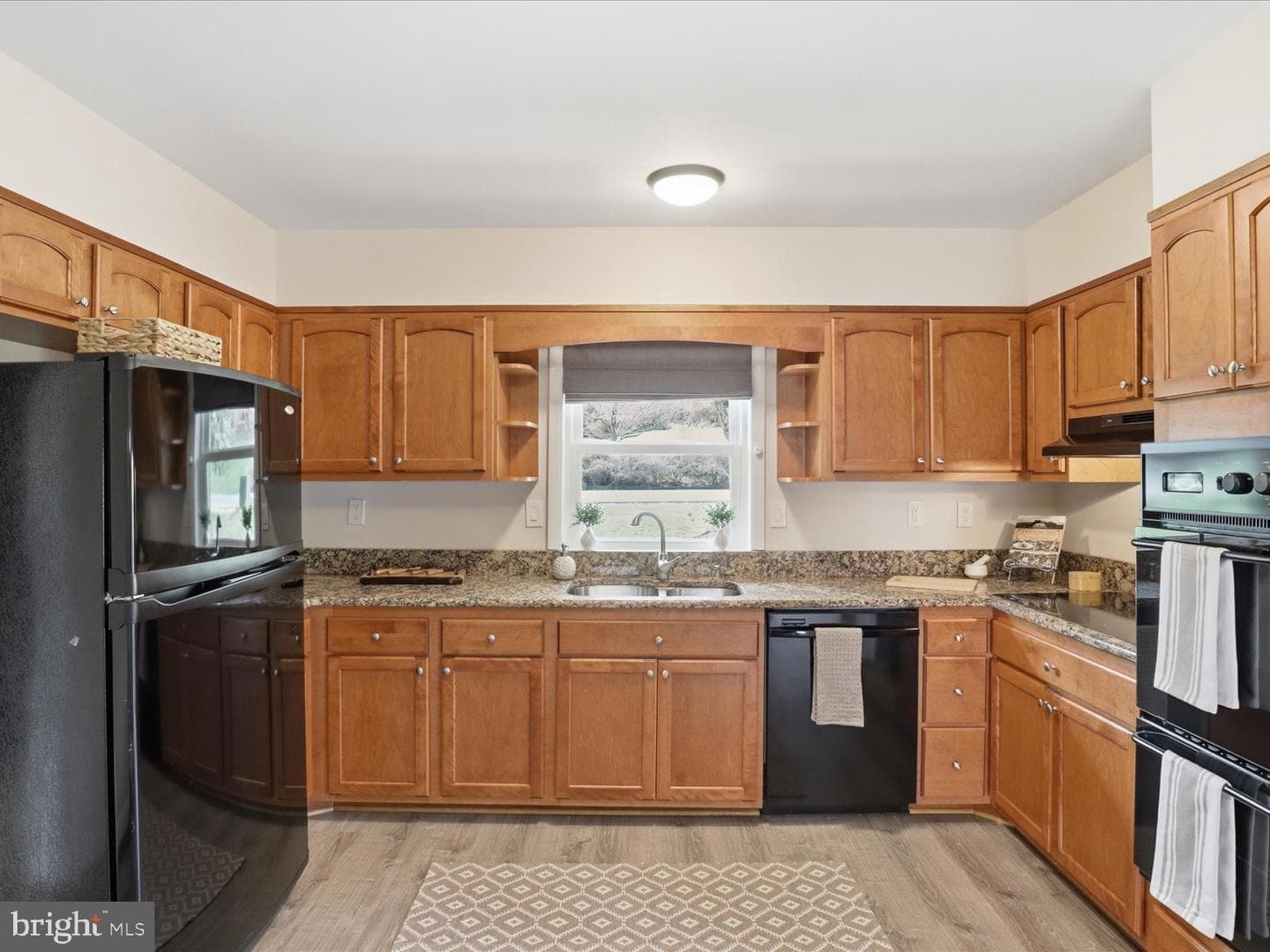 6424 Walters Woods Drive photo 17