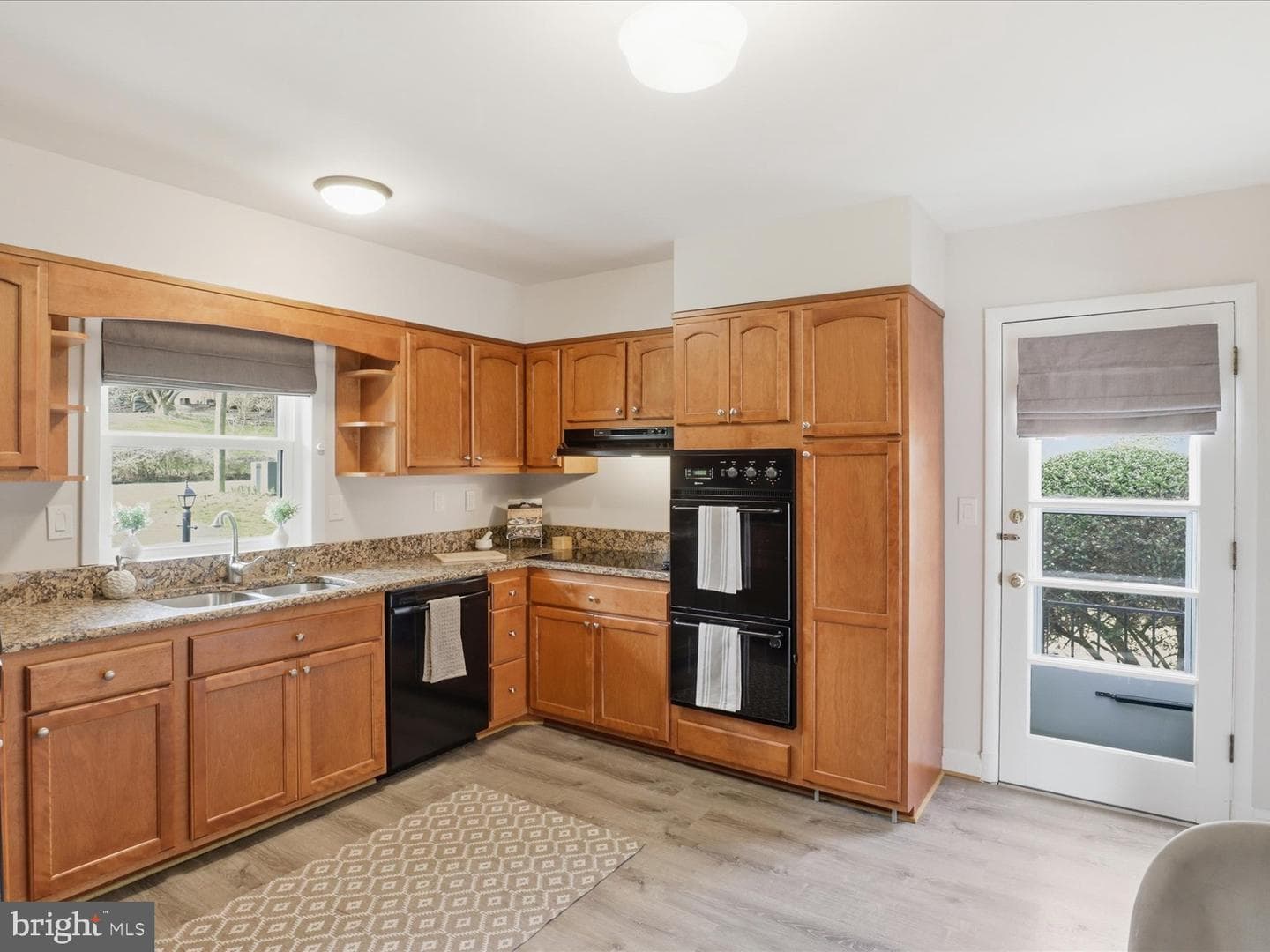 6424 Walters Woods Drive photo 19