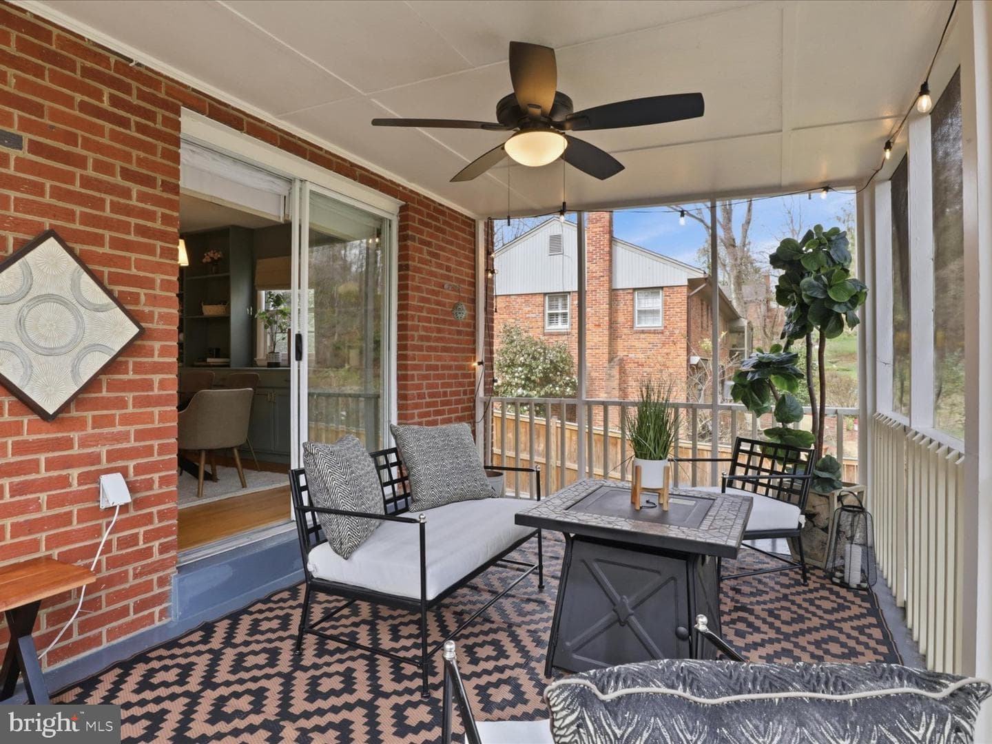 6424 Walters Woods Drive photo 23