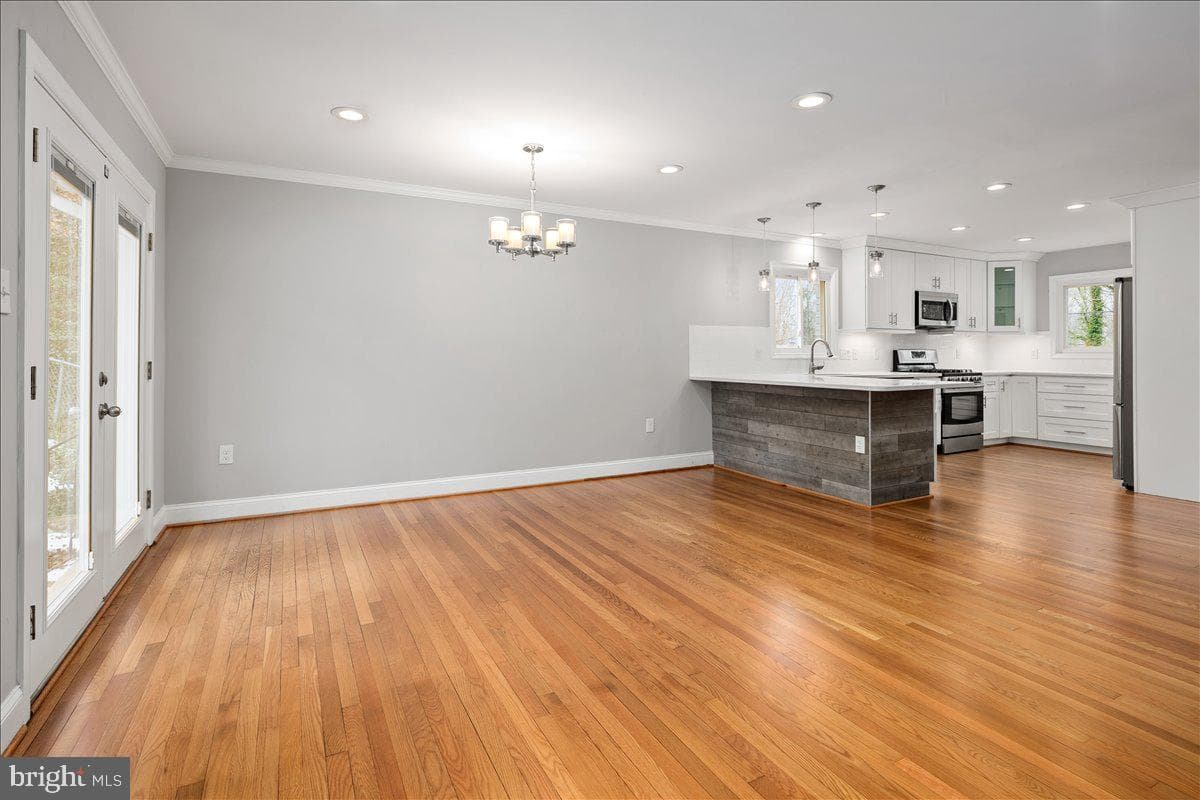 8711 Millbrook Place photo 15
