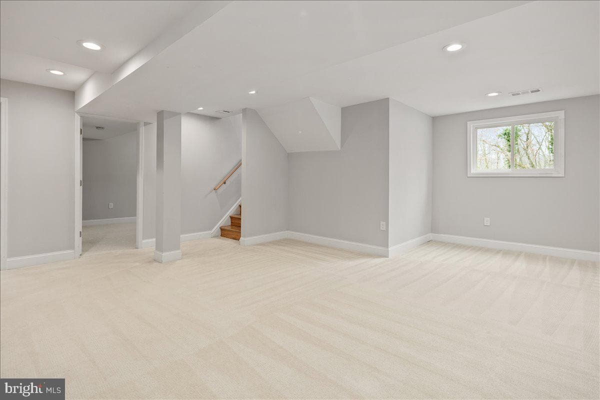 8711 Millbrook Place photo 32