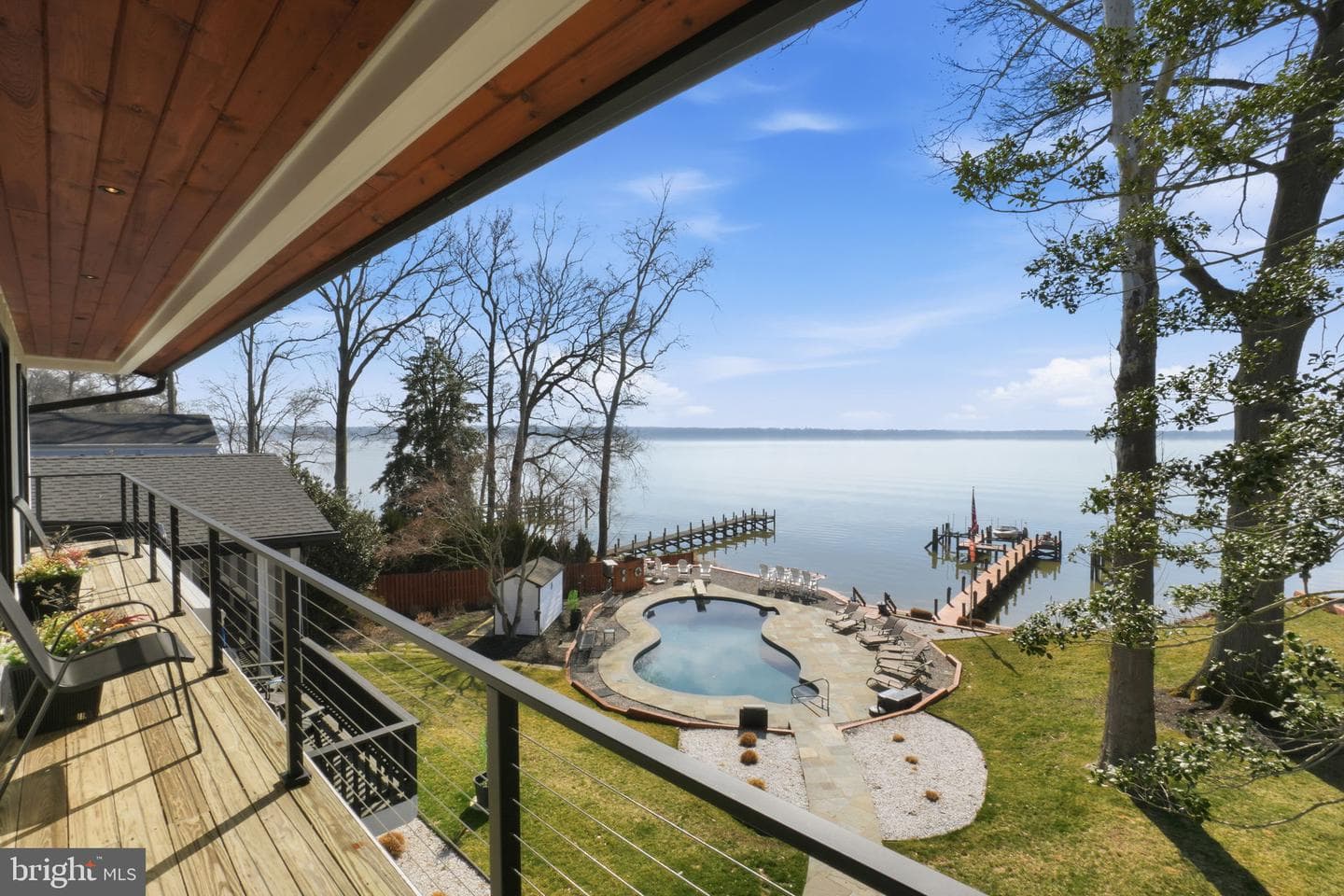 6057 River Drive, Lorton