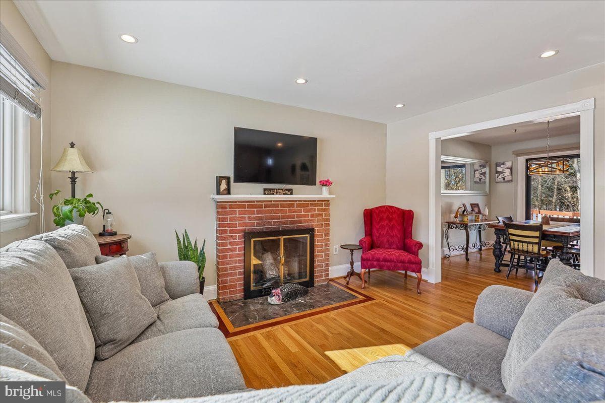 6816 Mayo Court photo 21