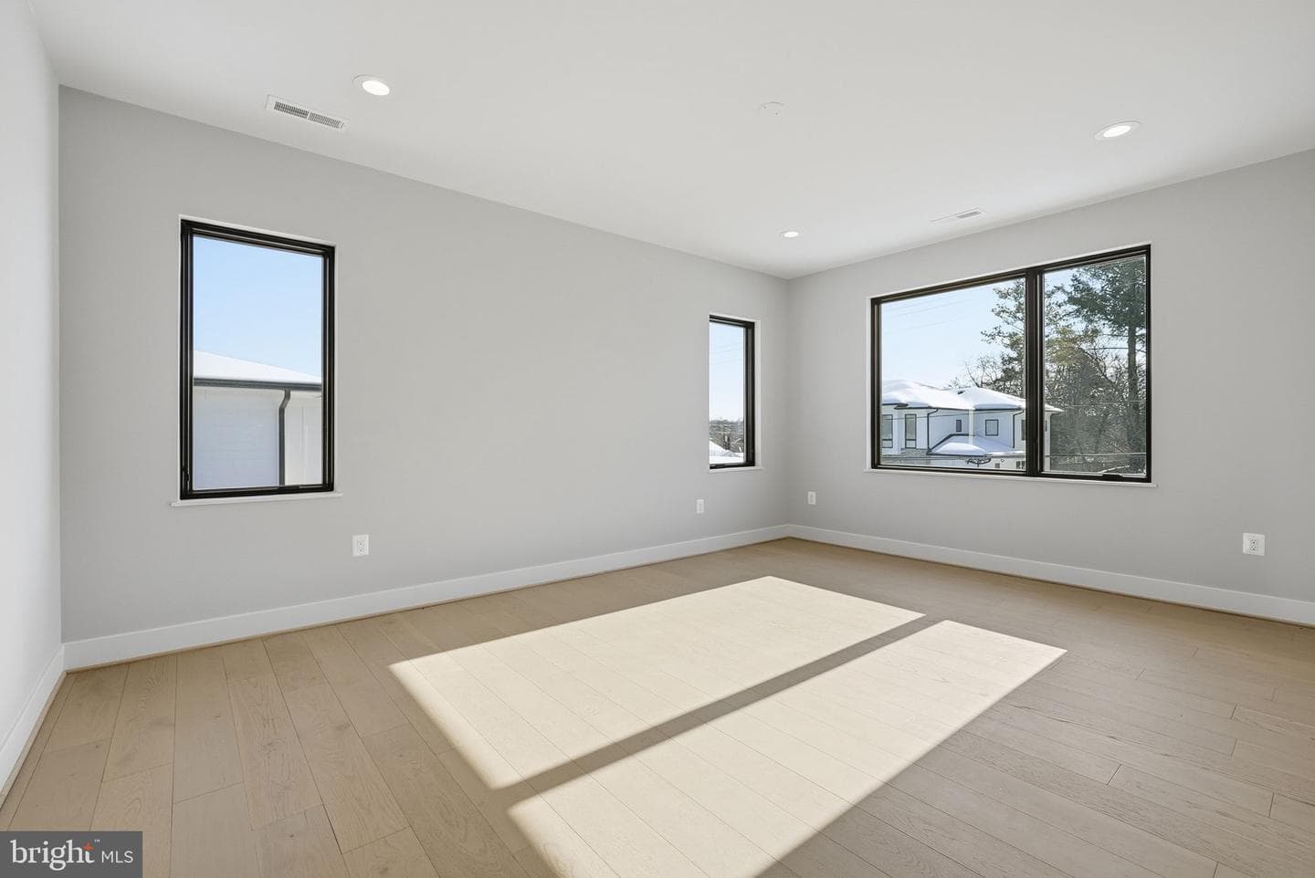 6816 Dean Drive photo 34