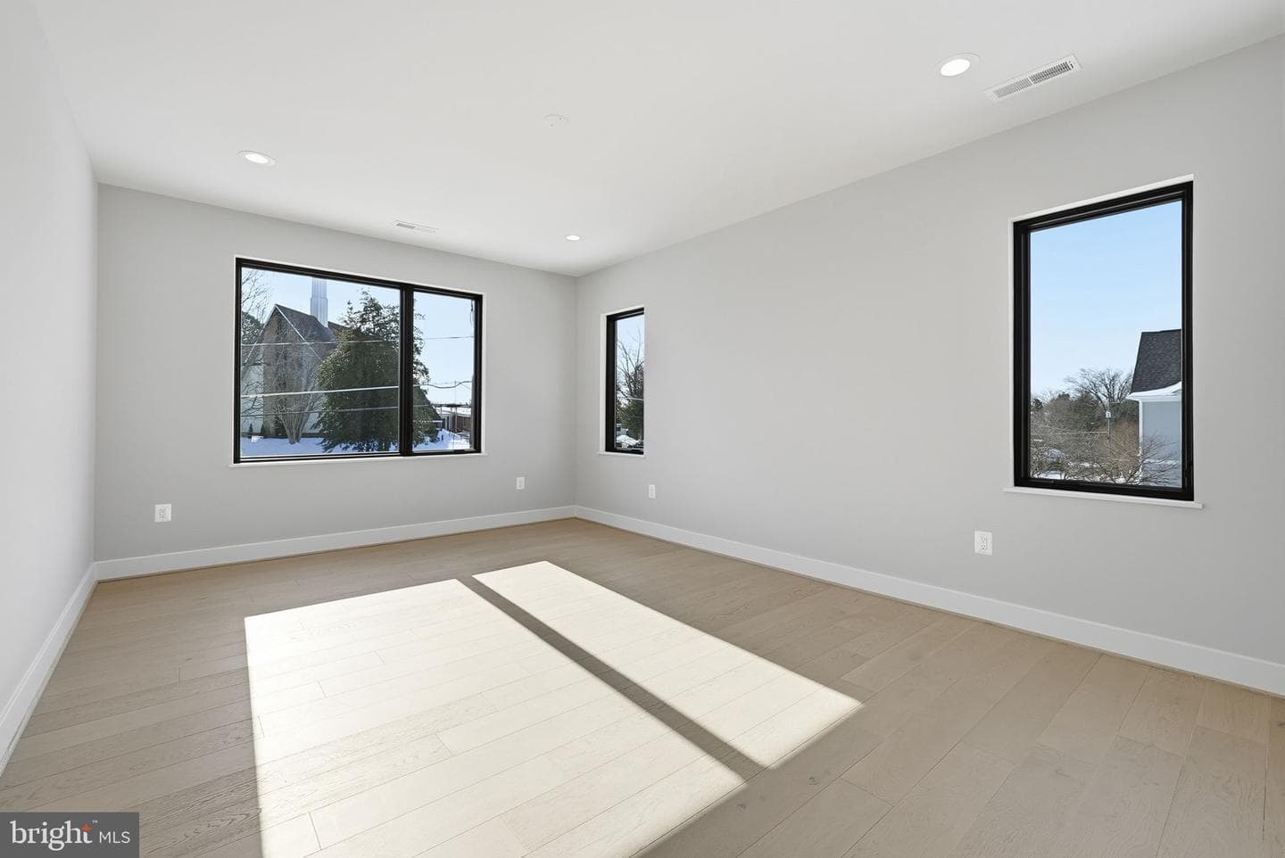 6816 Dean Drive photo 46