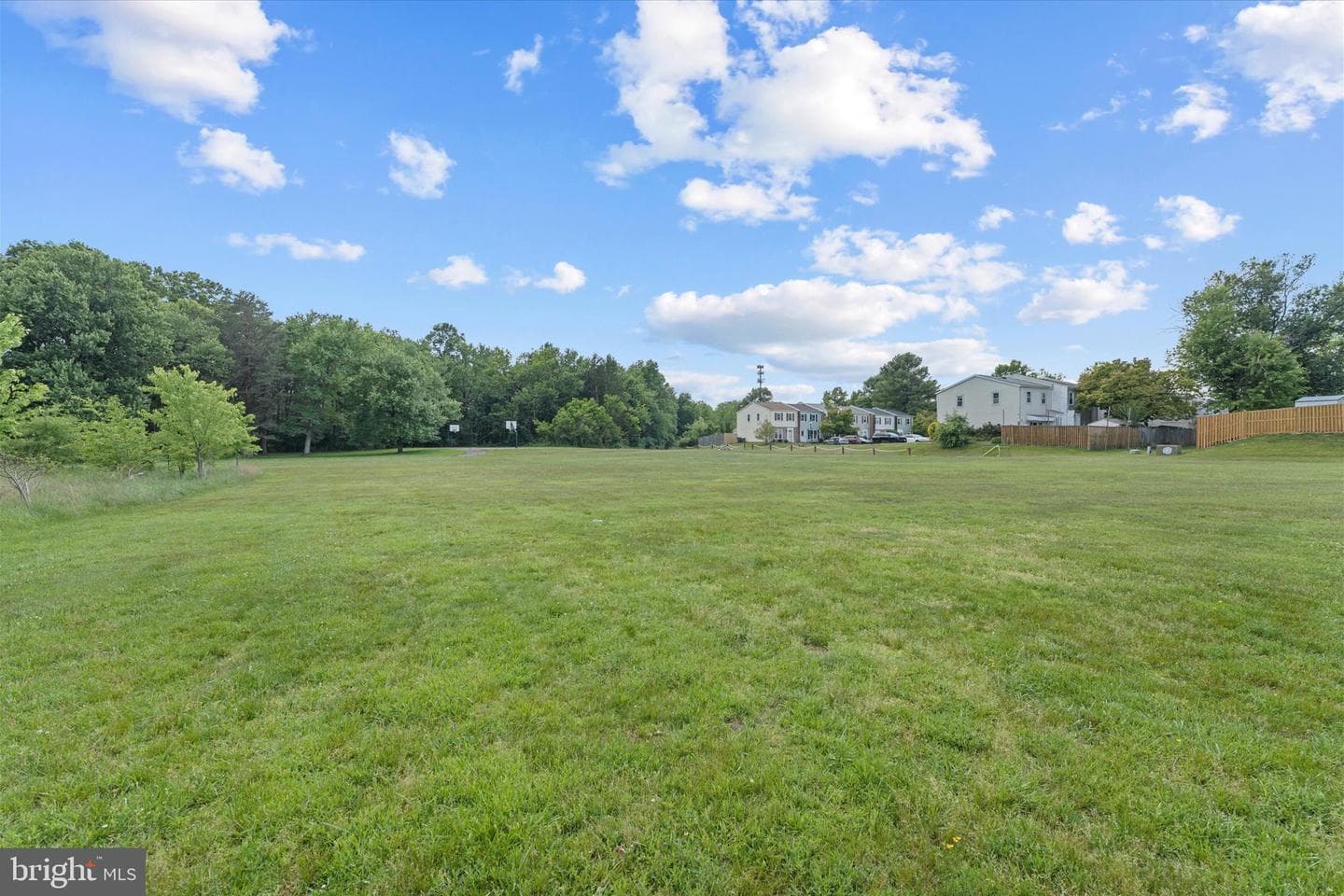 5838 Burke Manor Court photo 33