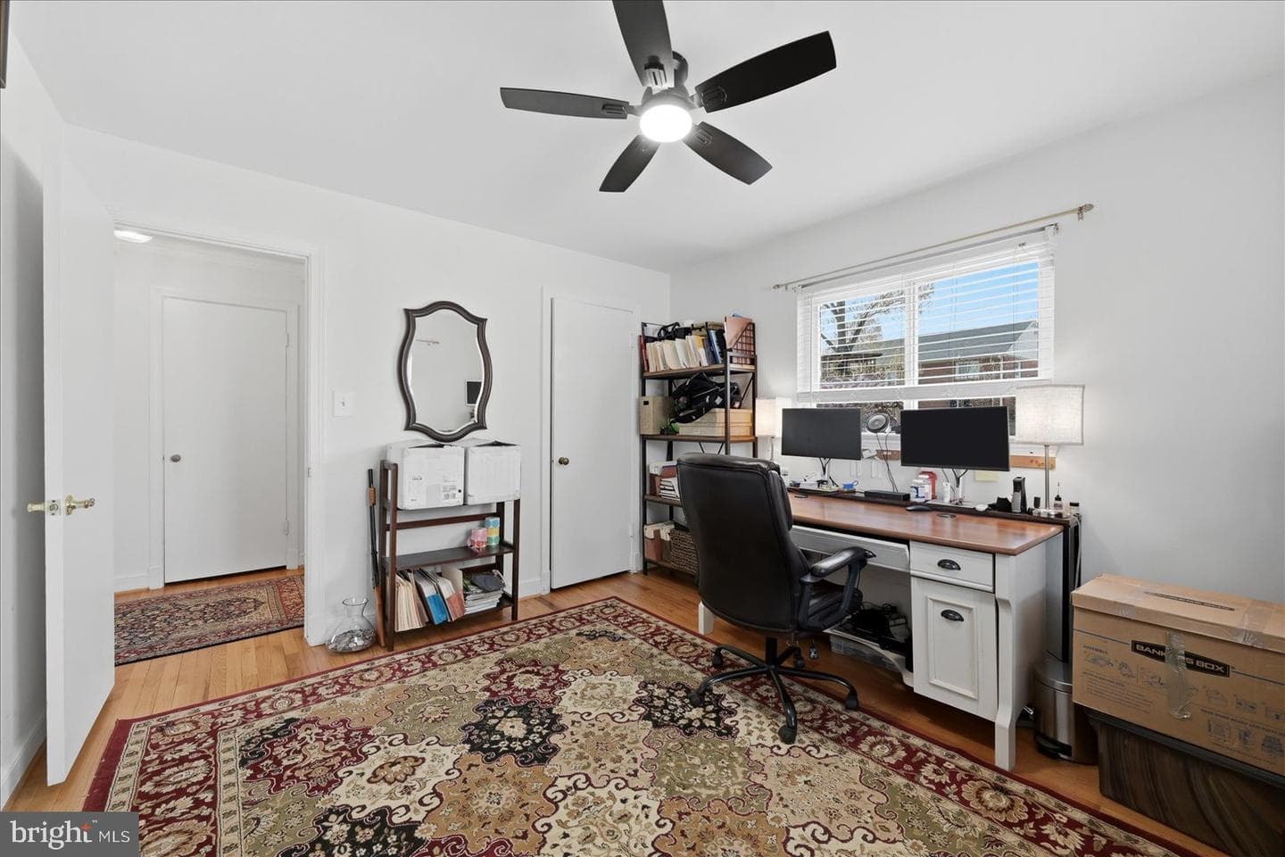 6020 Amherst Avenue photo 20