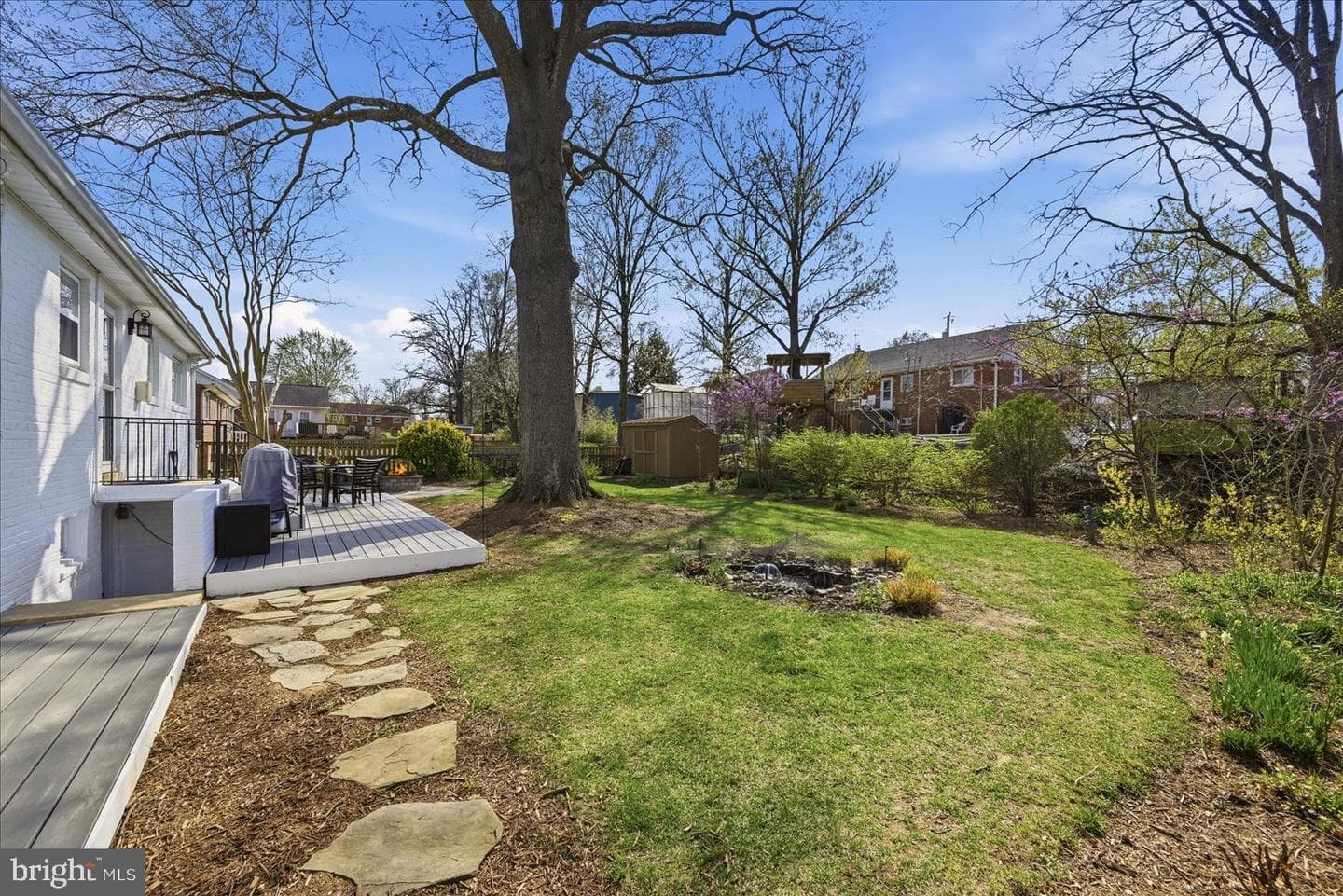 6020 Amherst Avenue photo 47