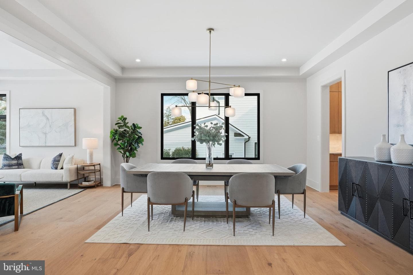 2107 Greenwich Street photo 11