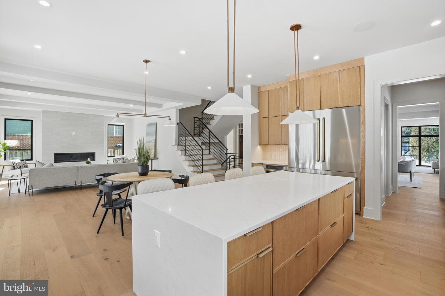 2107 Greenwich Street photo 24