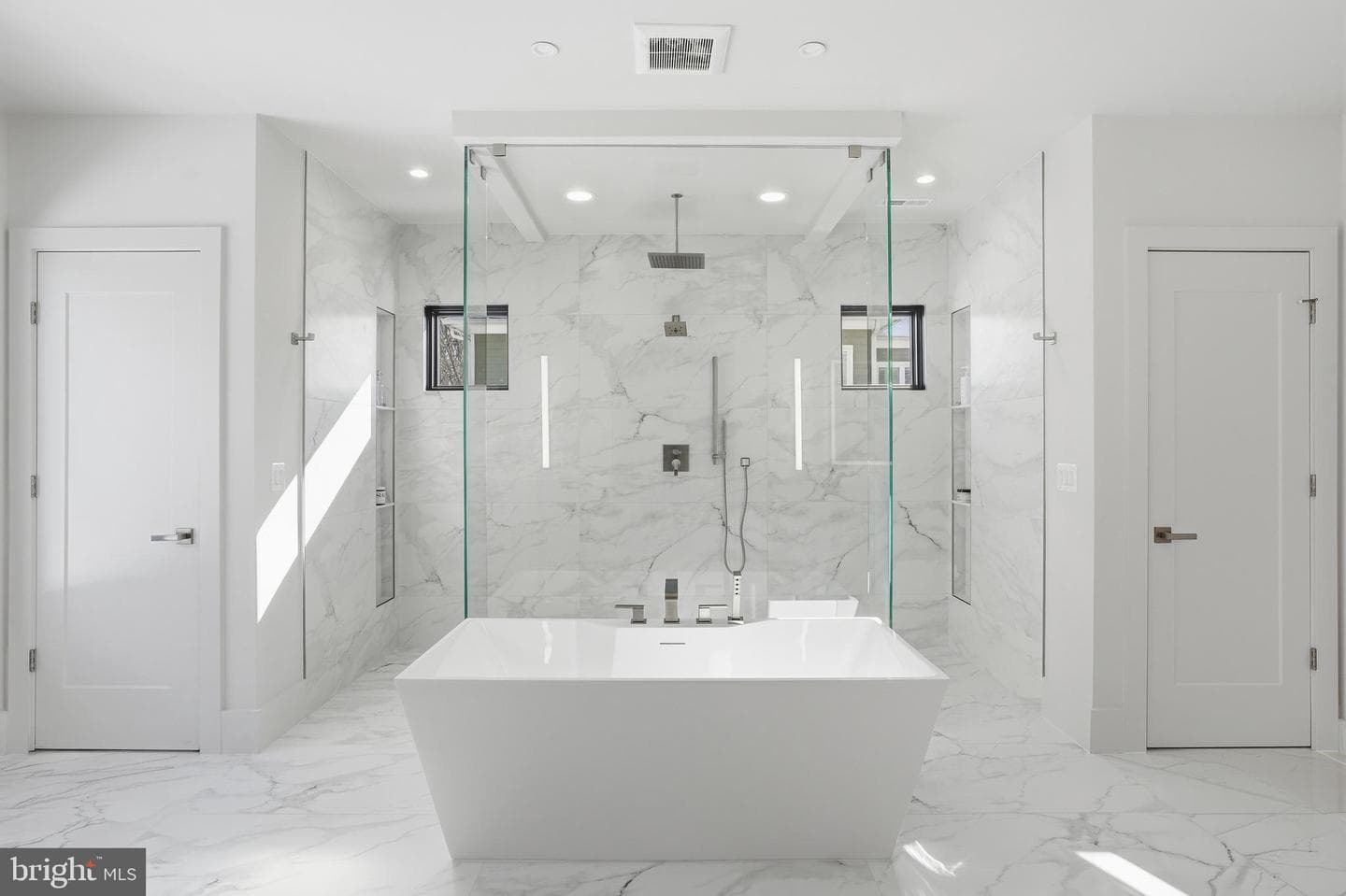 2107 Greenwich Street photo 42