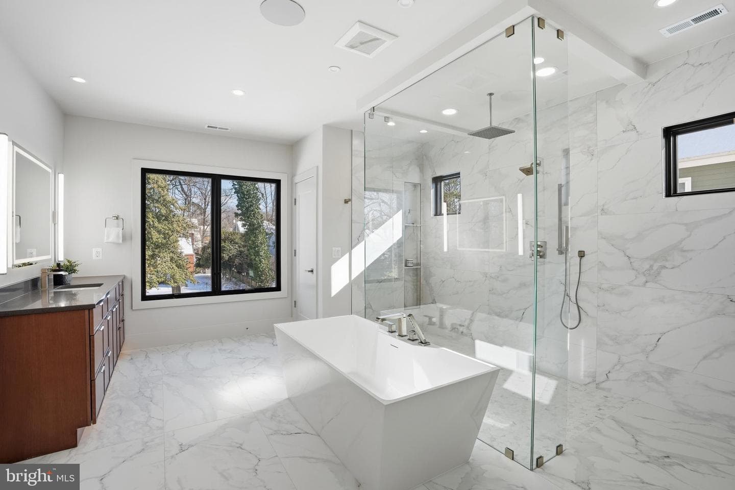 2107 Greenwich Street photo 43