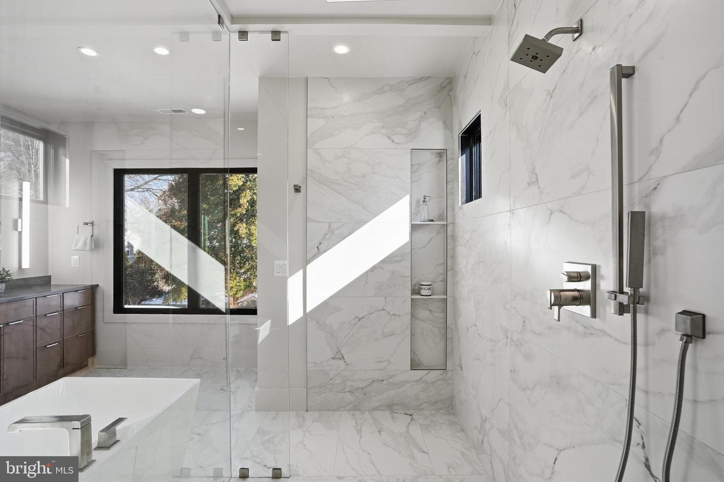 2107 Greenwich Street photo 46