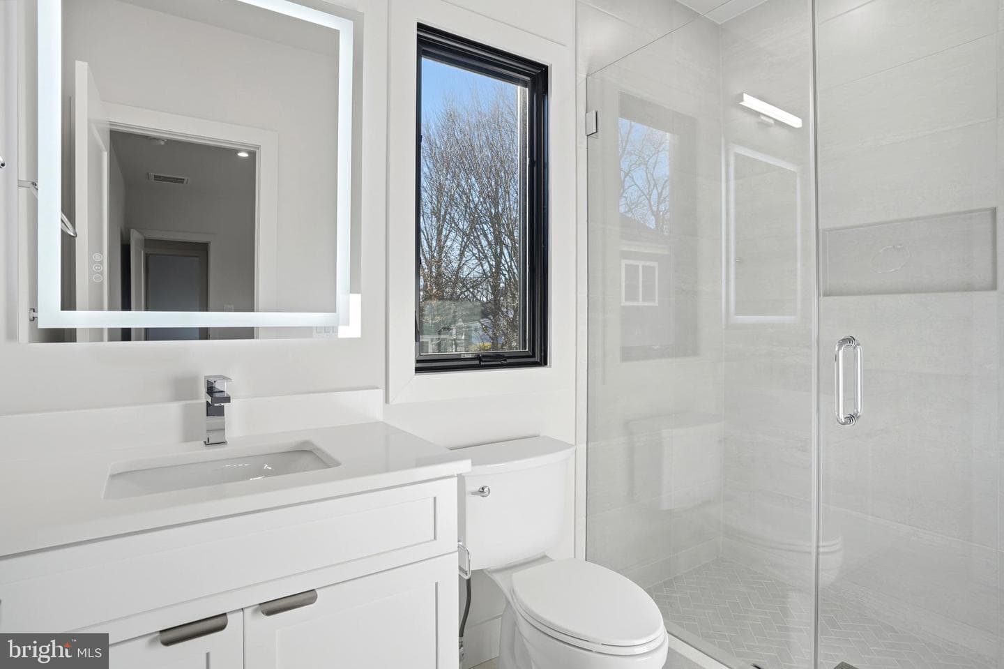 2107 Greenwich Street photo 55