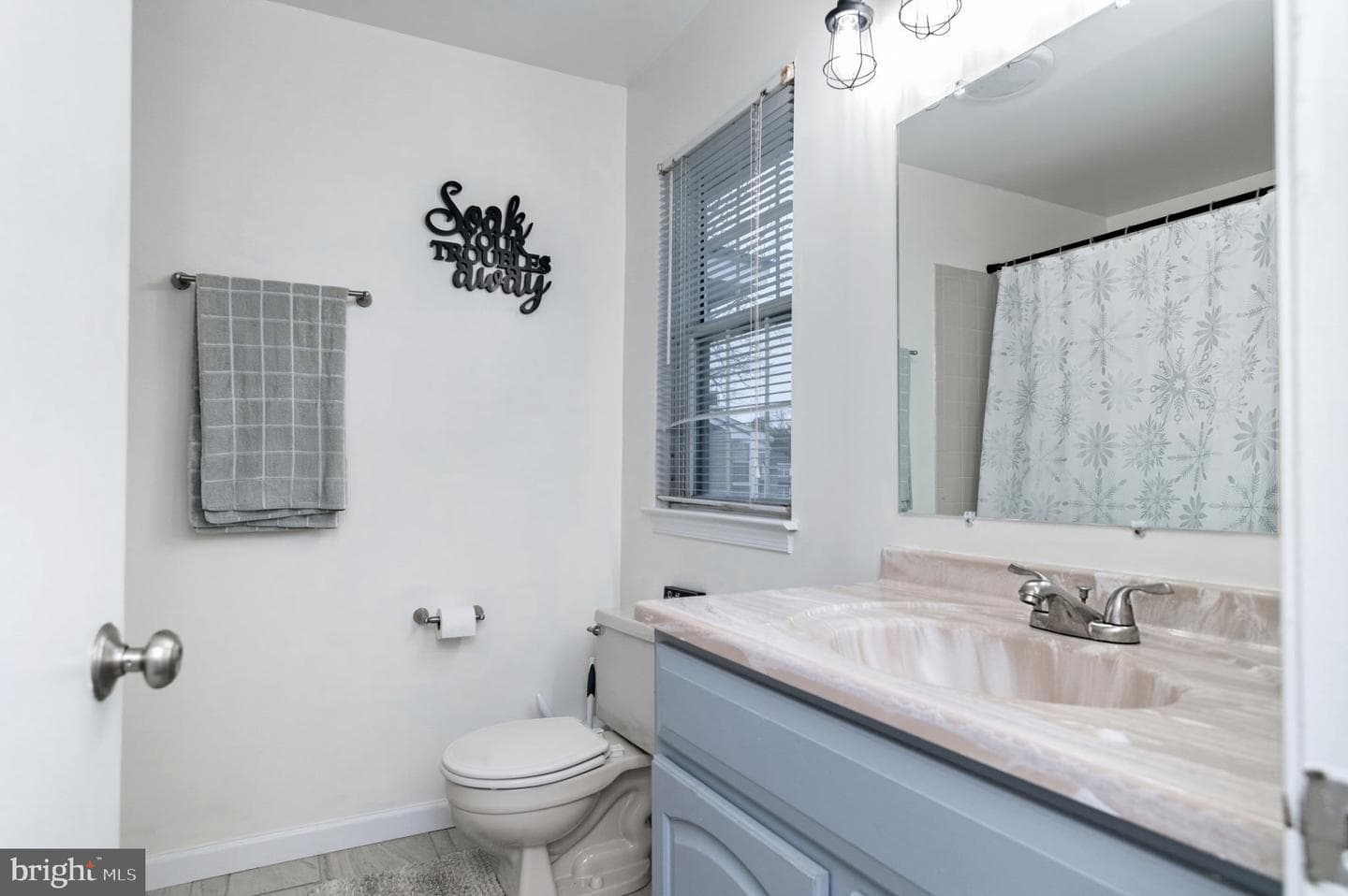 8610 Beekman Place #10d photo 13