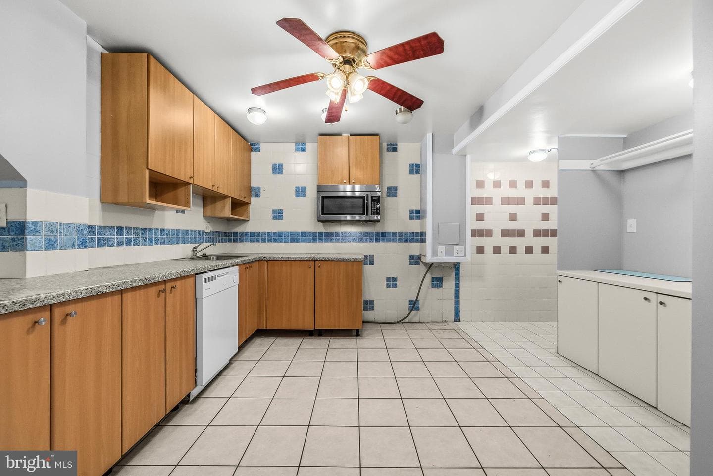 4915 Powell Road photo 30