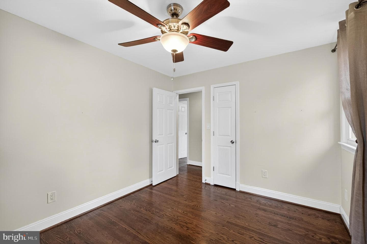 6351 Montrose Street photo 36