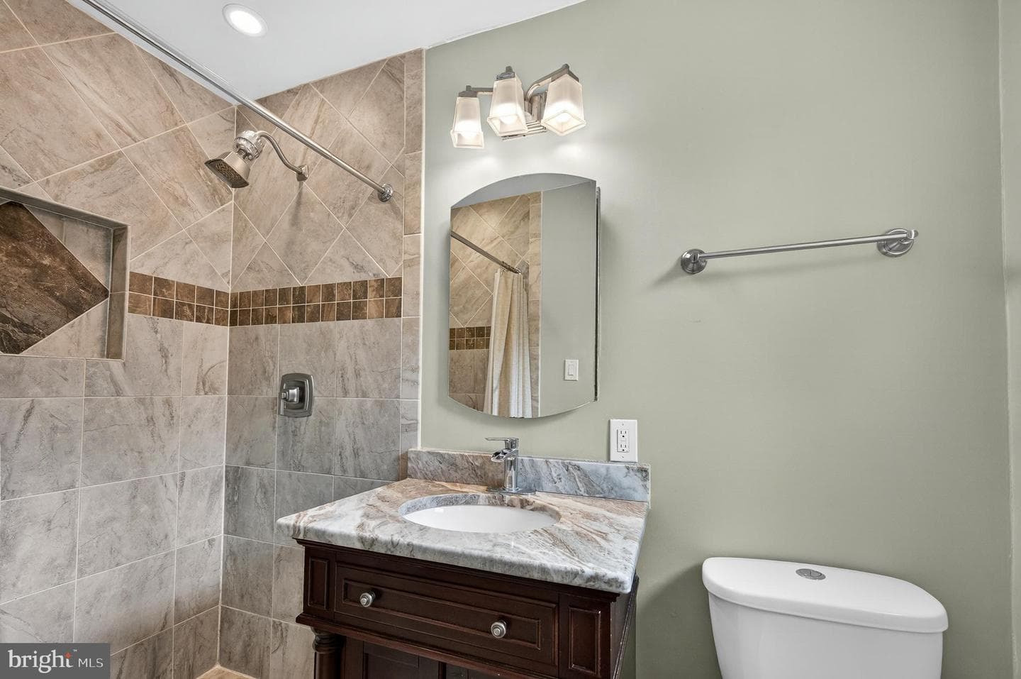 6351 Montrose Street photo 42
