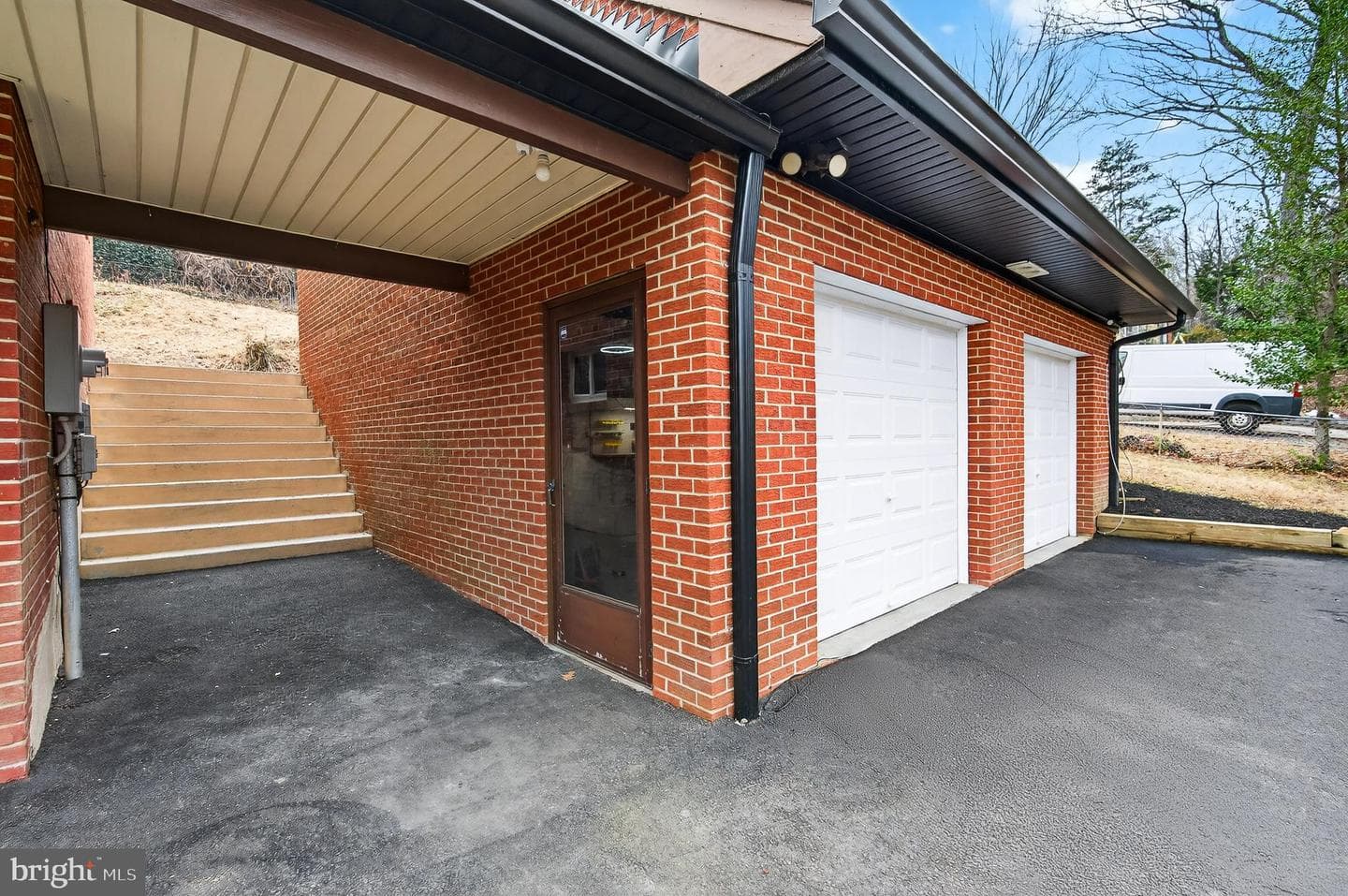 6351 Montrose Street photo 58