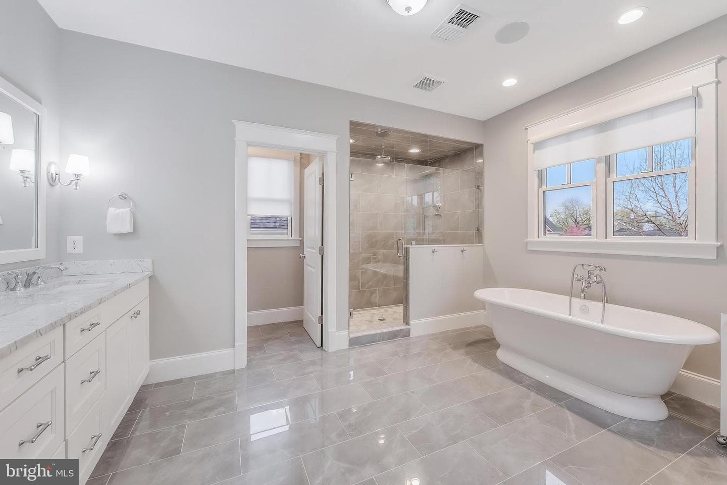 6805 Lumsden Street photo 70