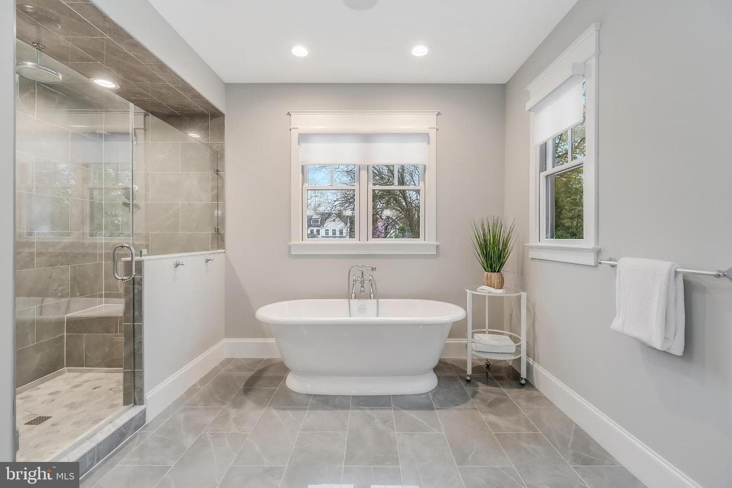 6805 Lumsden Street photo 71
