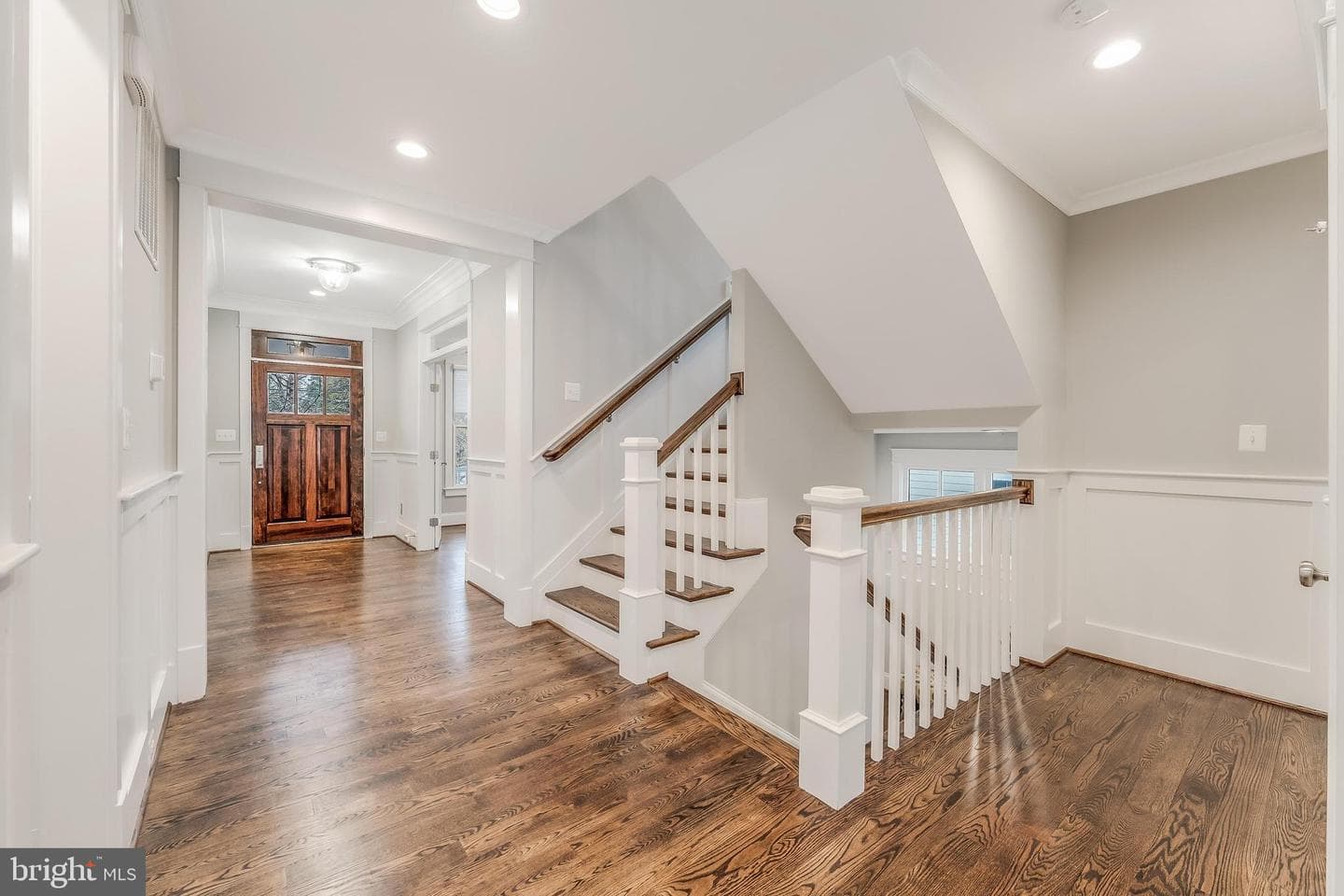 6805 Lumsden Street photo 9