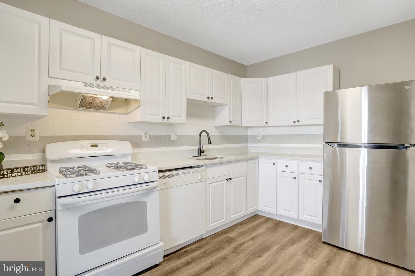 3705 S George Mason Drive #2009s photo 14
