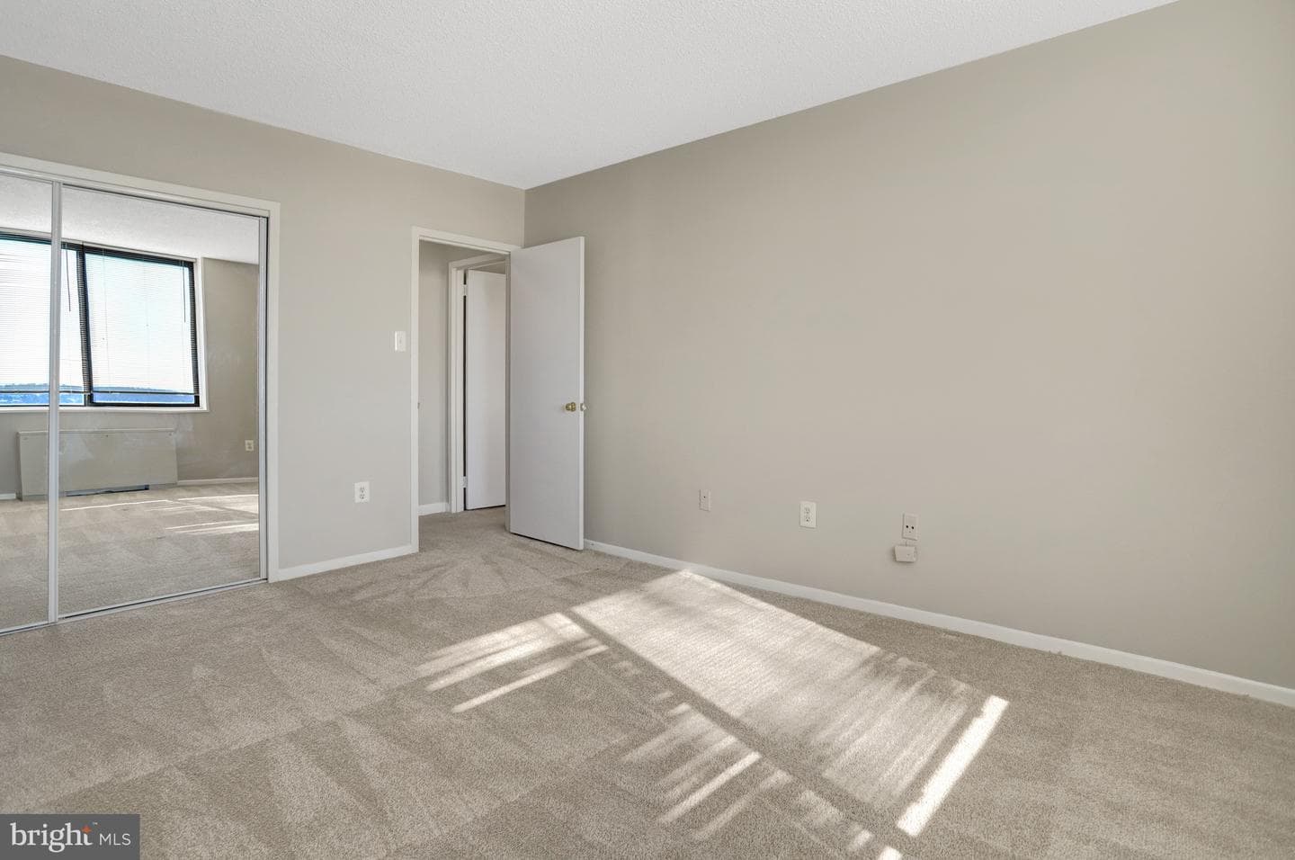 3705 S George Mason Drive #2009s photo 19