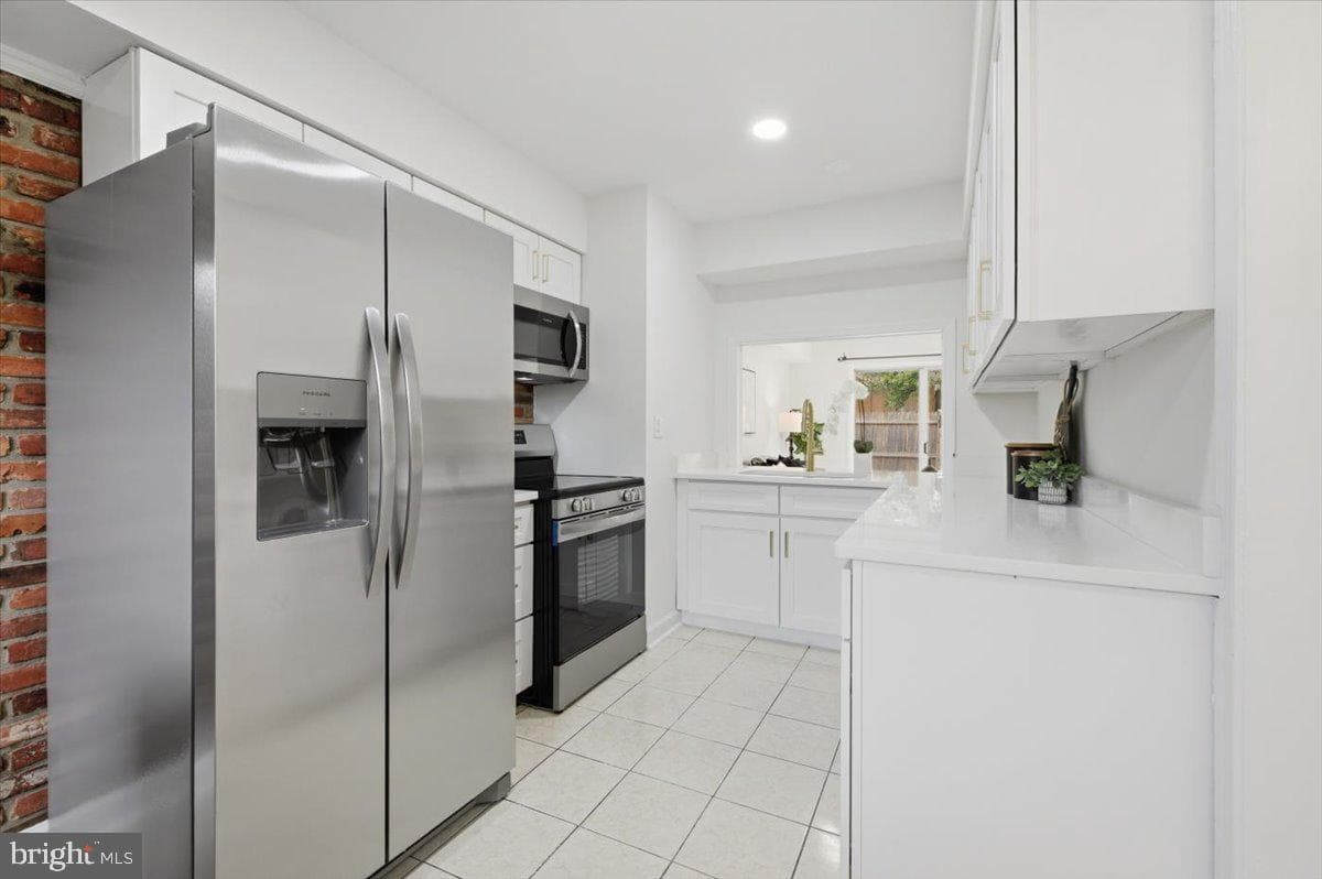 8141 Kingsway Ct # 289 photo 7