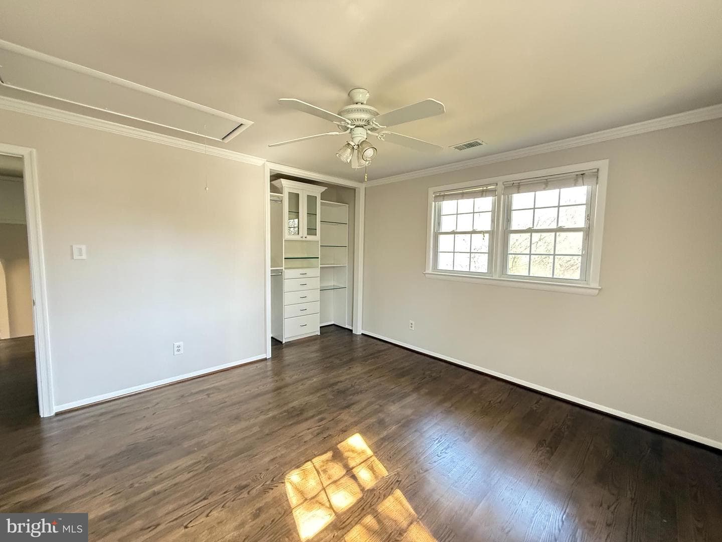 5210 Lindsay Street photo 18