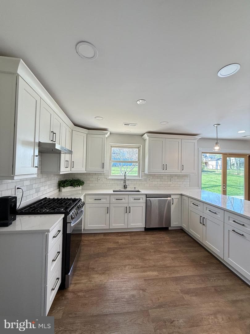 5210 Lindsay Street photo 4