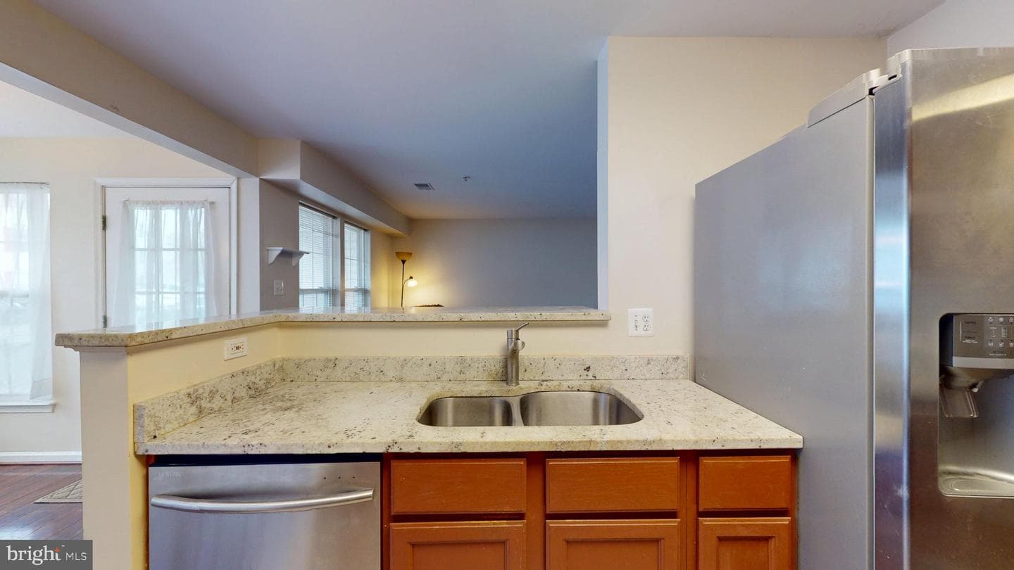 7512 Snowpea Court #d photo 19