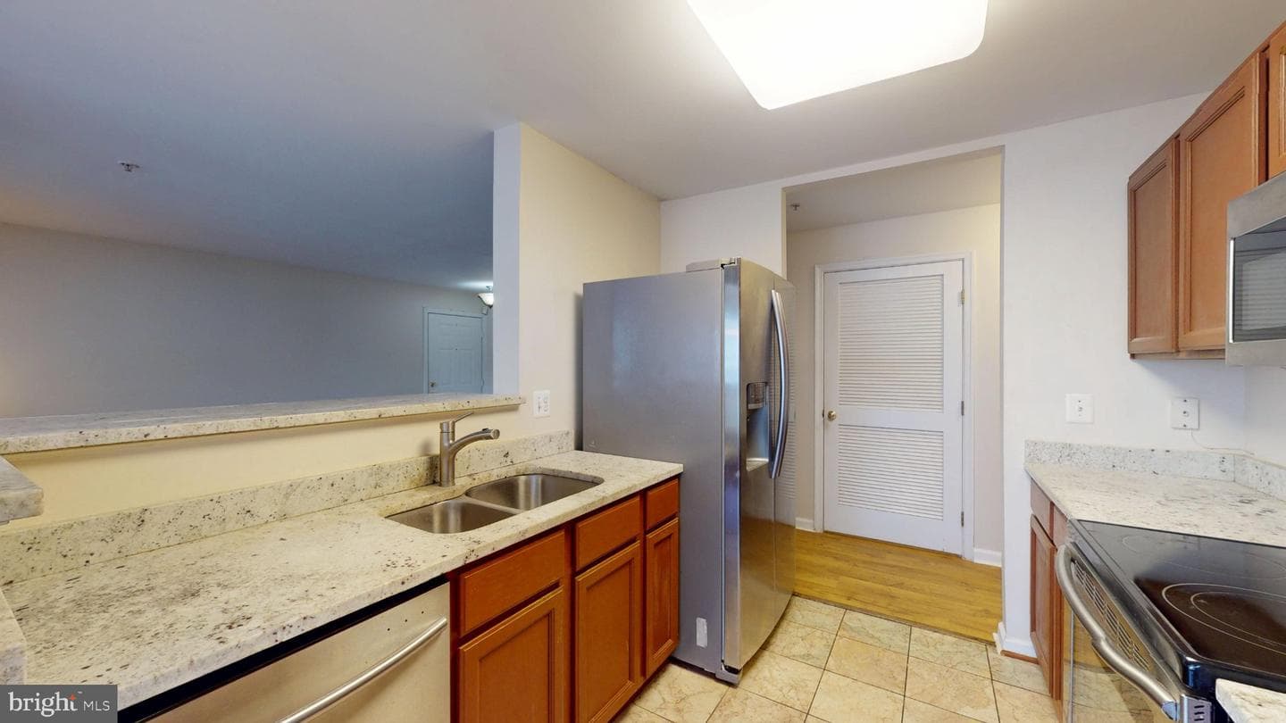 7512 Snowpea Court #d photo 27