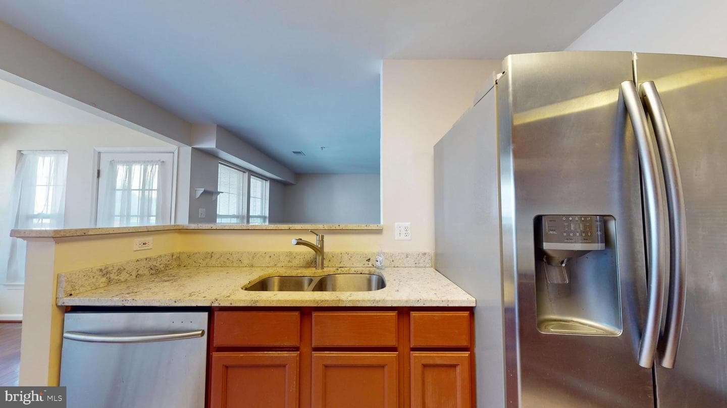 7512 Snowpea Court #d photo 5