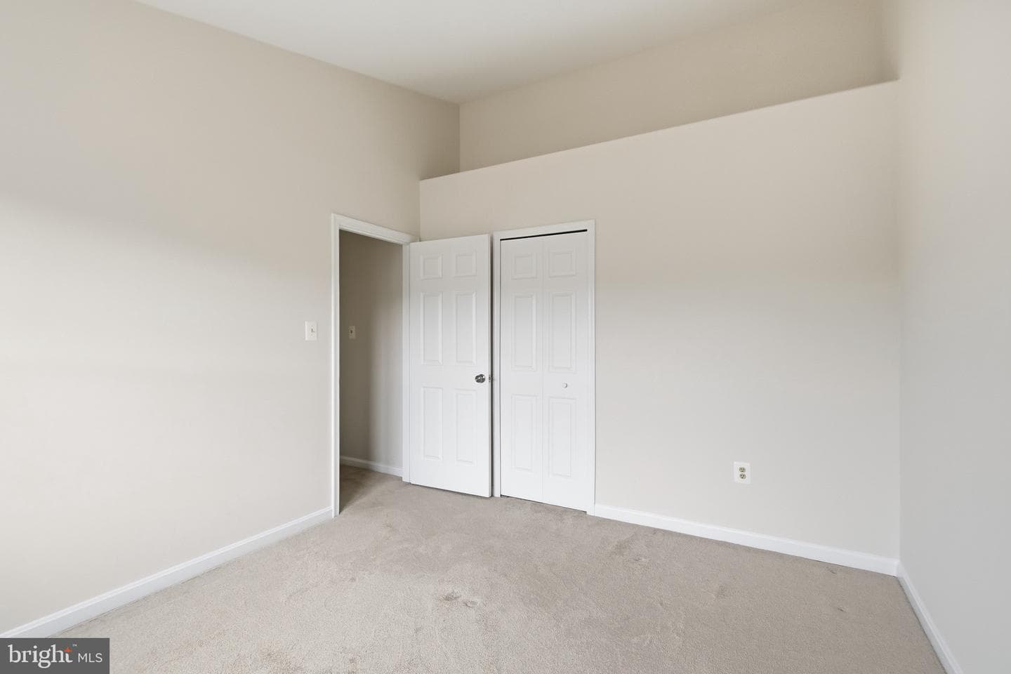 6001 Keble Drive photo 27