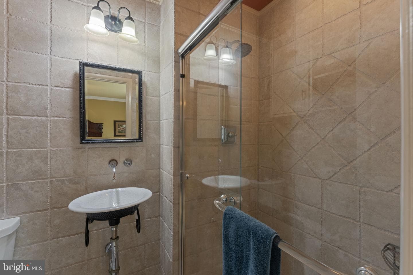 9303 Swinburne Court photo 22