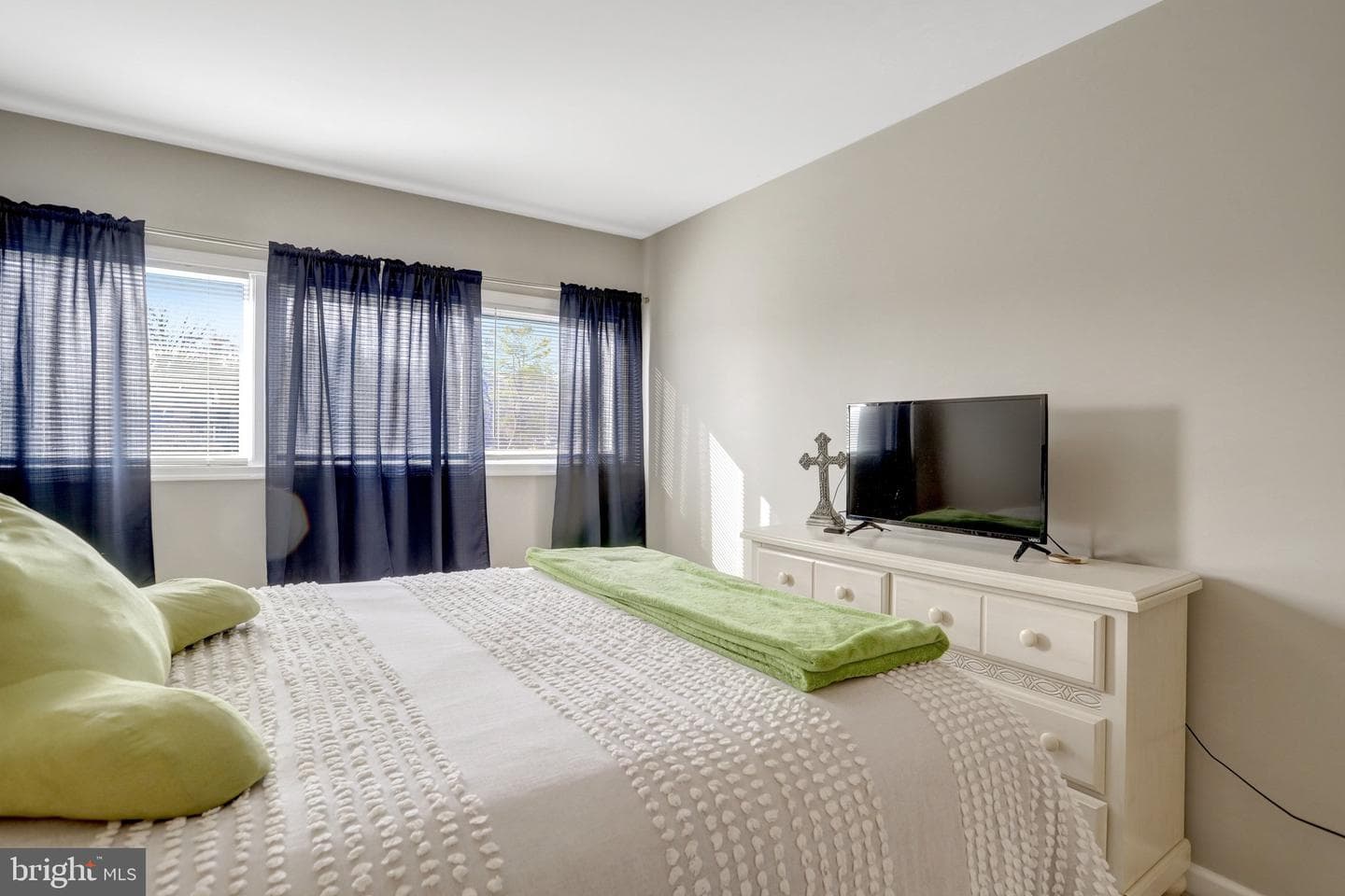 3940 Woodhue Place #18 photo 26