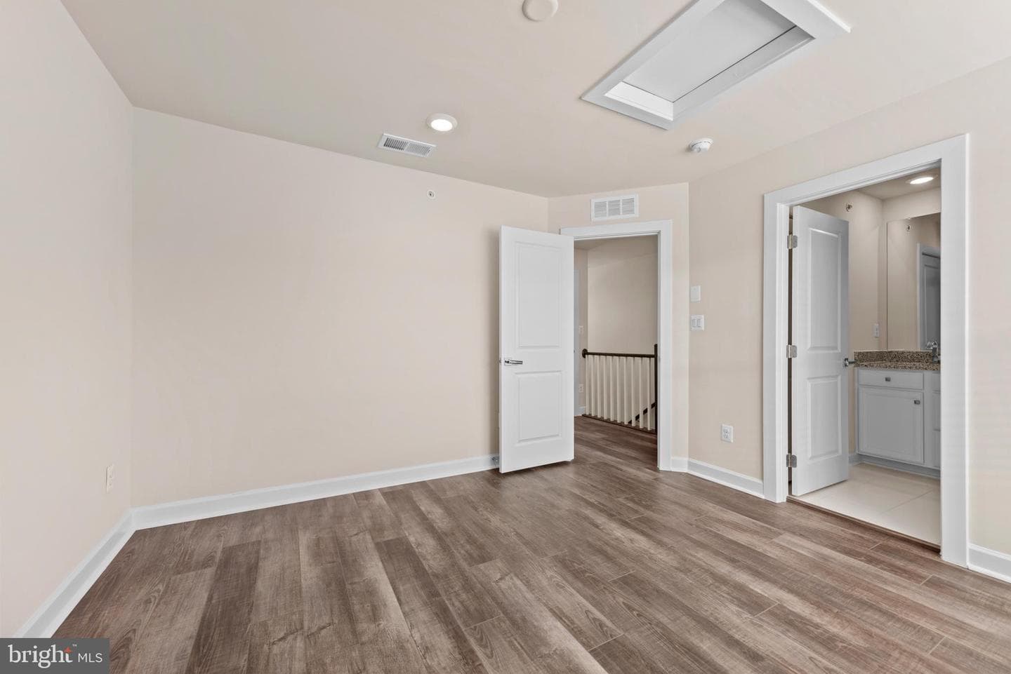 13039 Hattontown Square photo 49