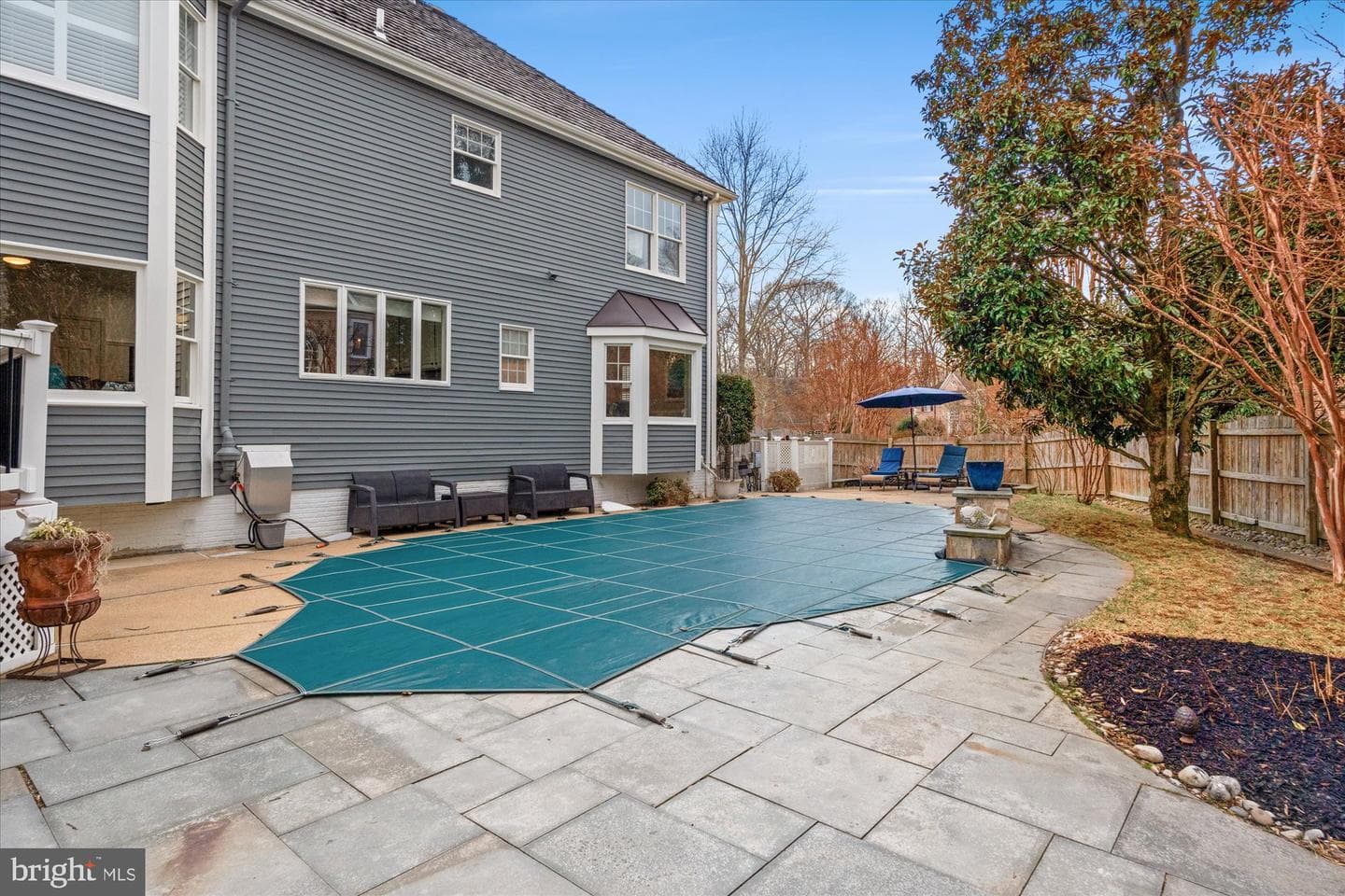 8812 Surrey Court photo 4