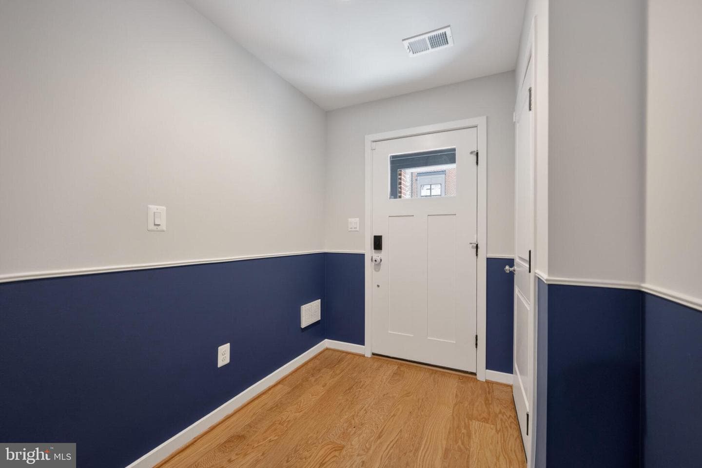 5509 Valmarana Way photo 6