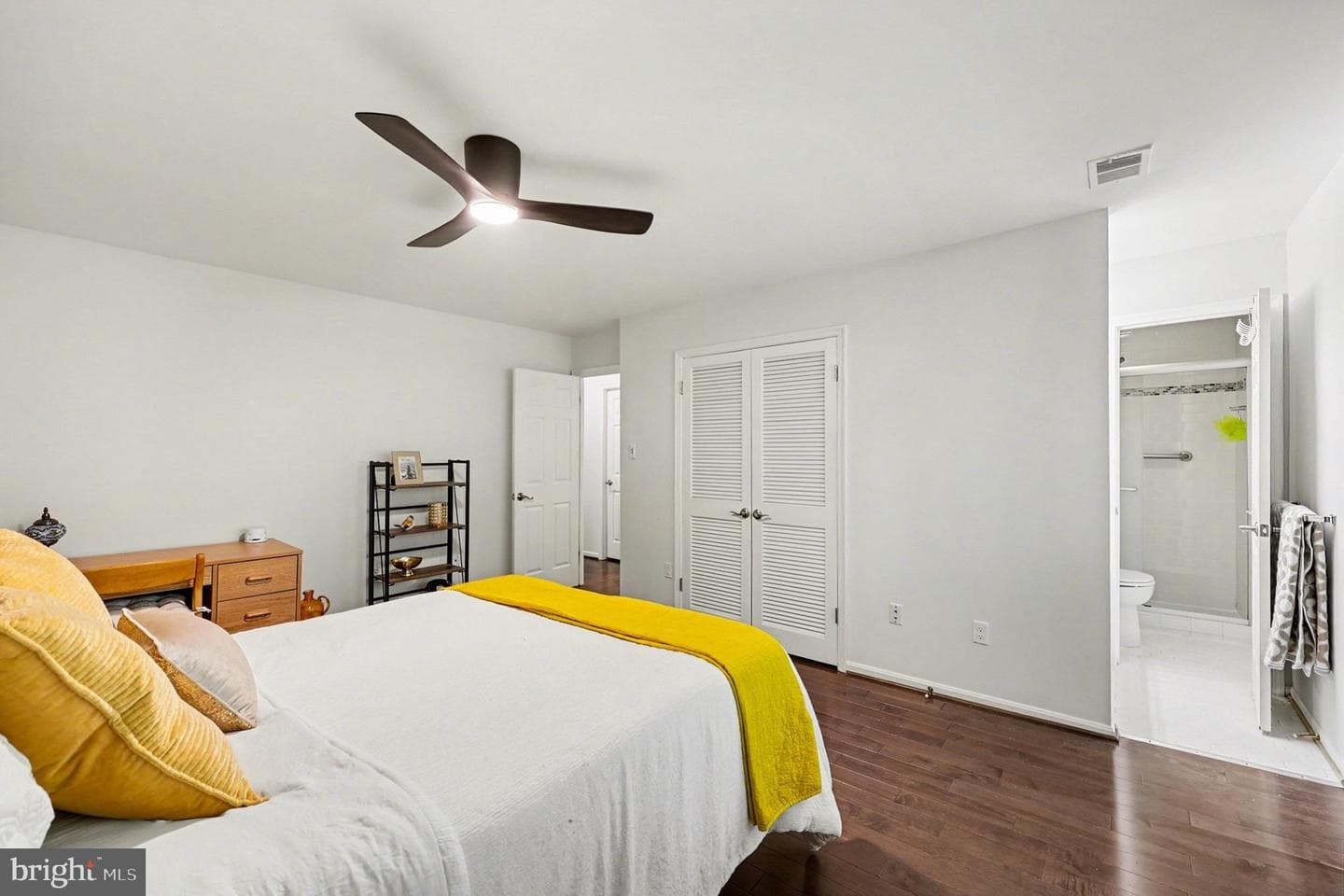 11040 Saffold Way photo 14