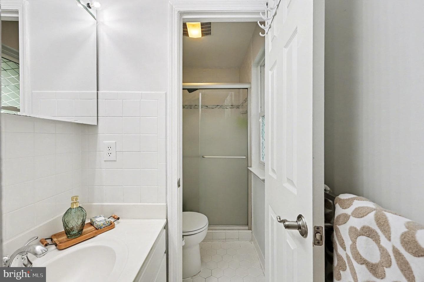 11040 Saffold Way photo 15