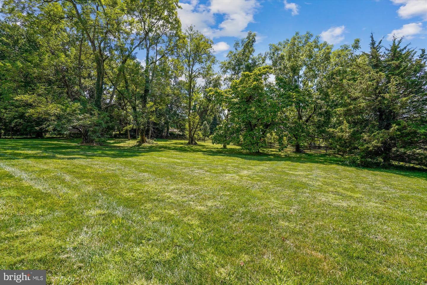 6975 Idylwood Road photo 4