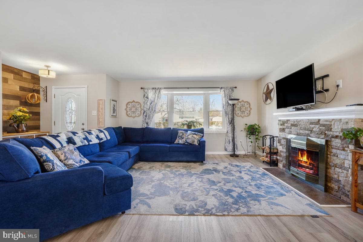 6703 Anders Terrace photo 8
