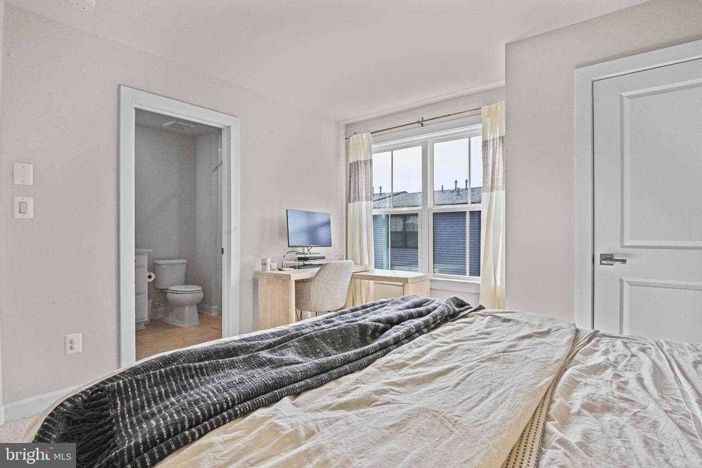 13007 Hattontown Square photo 26