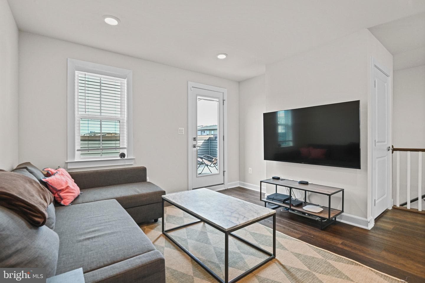 13007 Hattontown Square photo 29