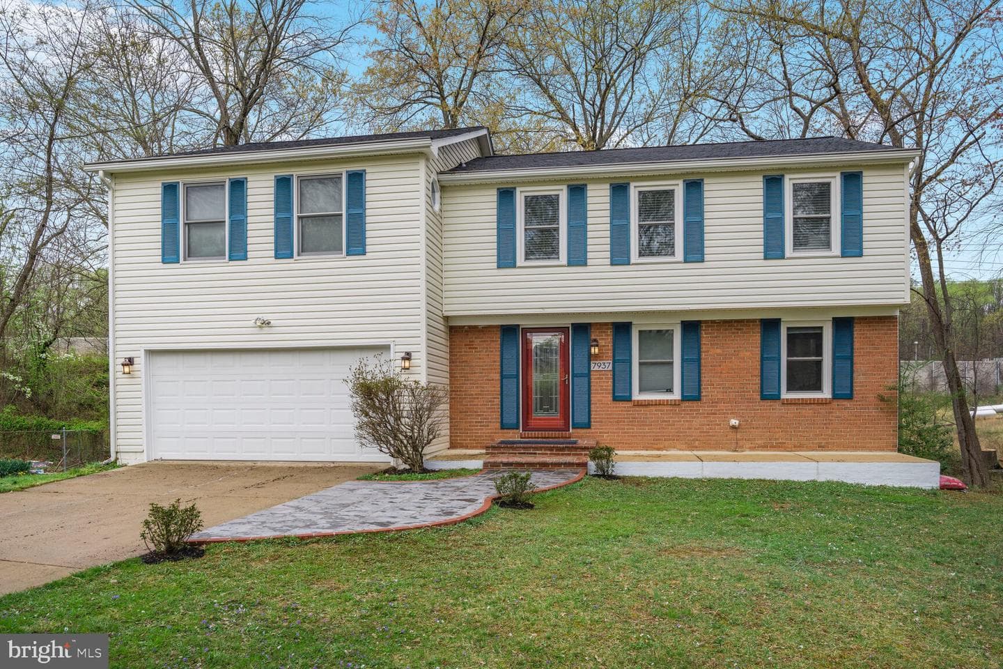 7937 Freehollow Drive photo 3