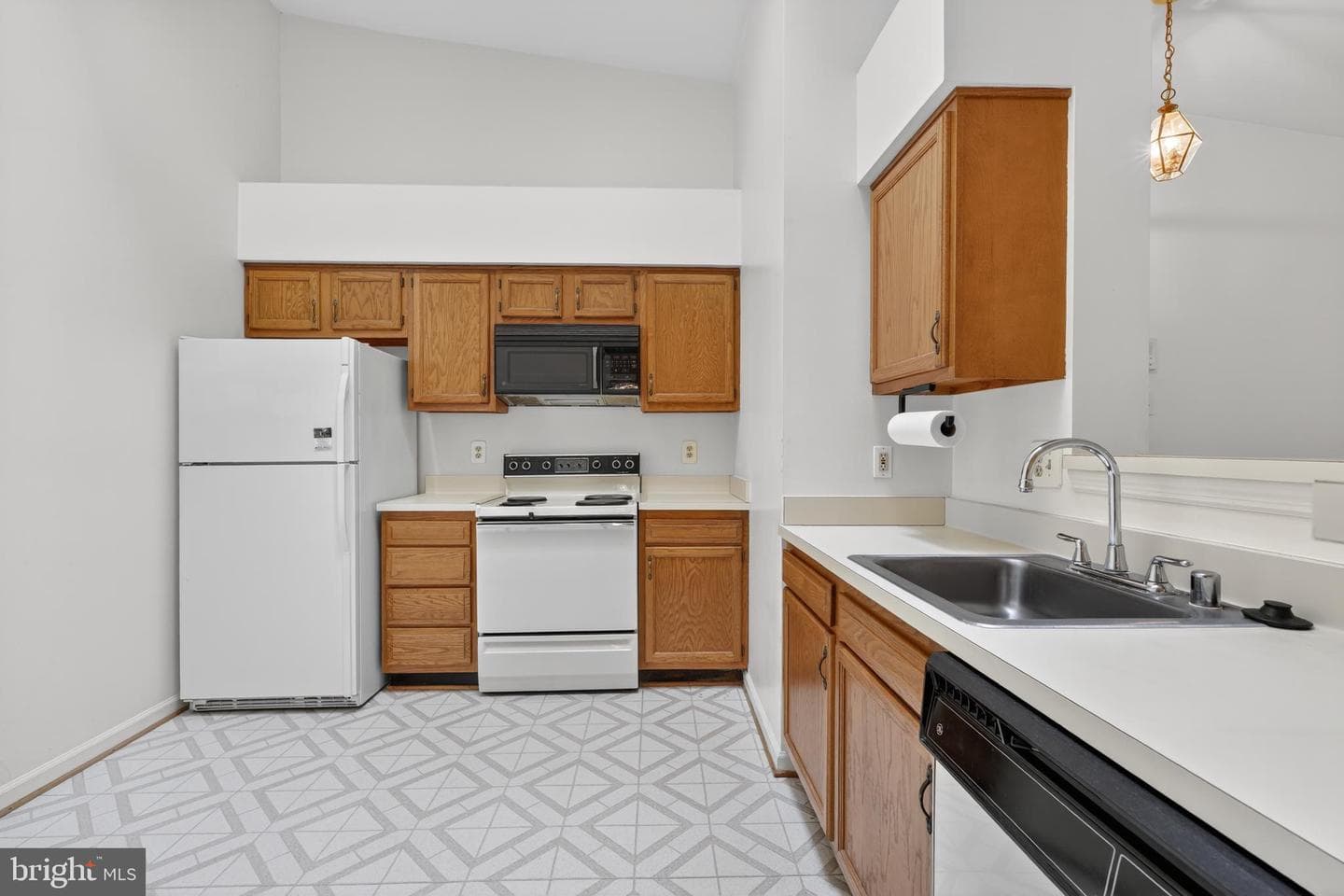 7504 Ashby Lane #l photo 13